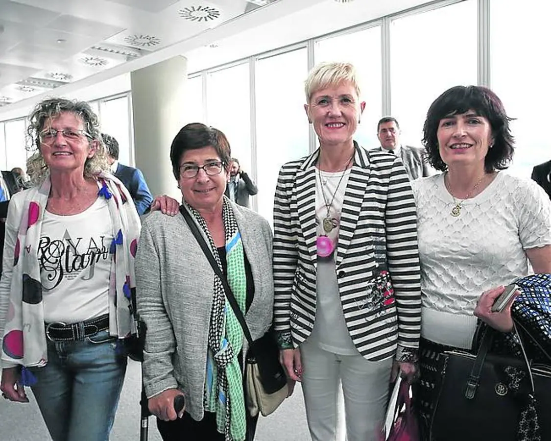 Miren Josune Ziarrusta, Hosanna Parra, Pilar Lekuona y Ana Elbusto. 