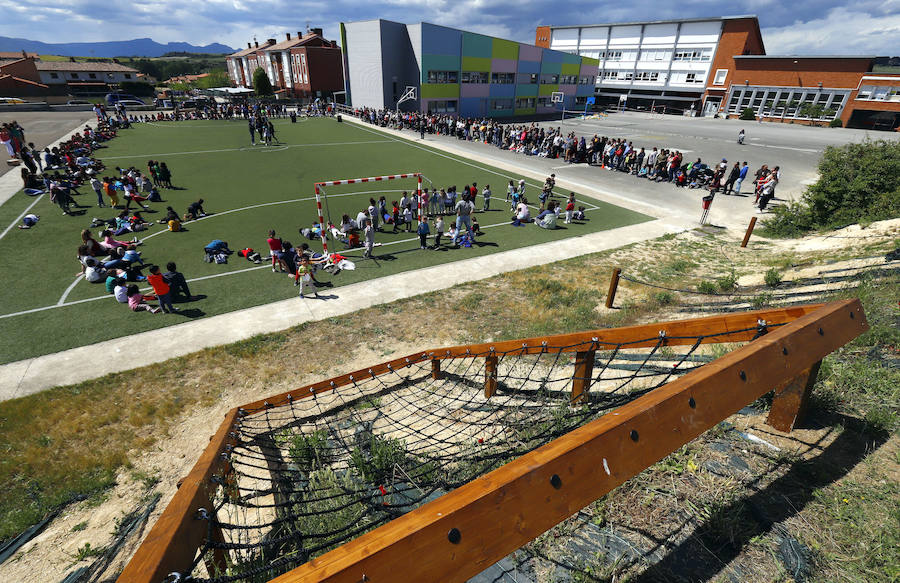Fotos: El colegio de Ribabellosa revoluciona la hora del patio