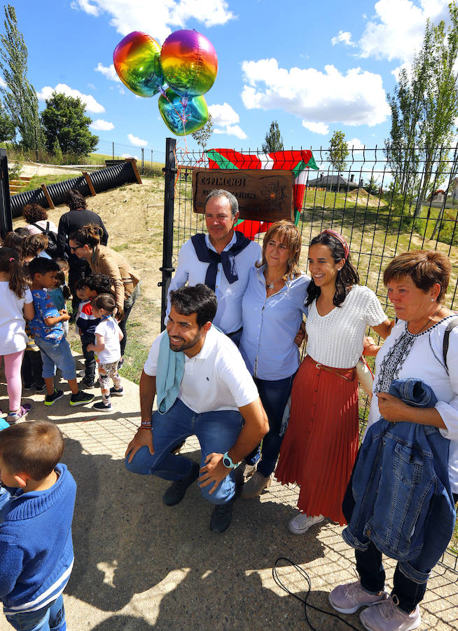 Fotos: El colegio de Ribabellosa revoluciona la hora del patio