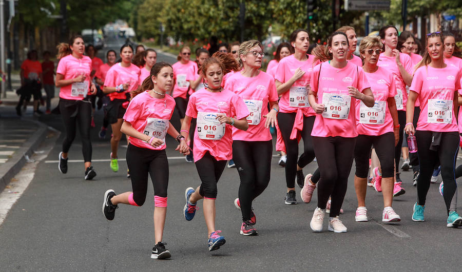 6.000 participantes toman parte en la Carrera de la Mujer que en su decimosegunda edición vuelve a concienciar sobre la prevención del cáncer de piel