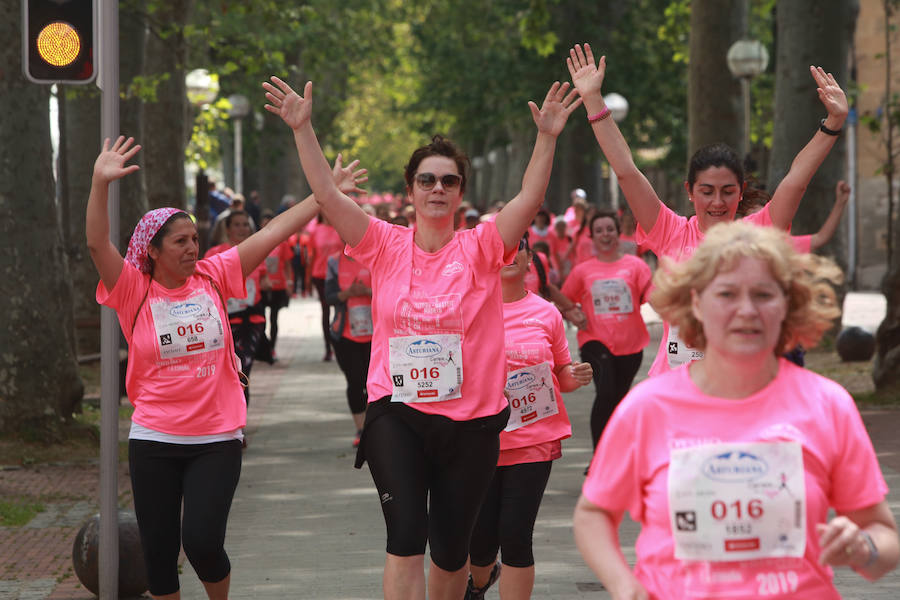 6.000 participantes toman parte en la Carrera de la Mujer que en su decimosegunda edición vuelve a concienciar sobre la prevención del cáncer de piel