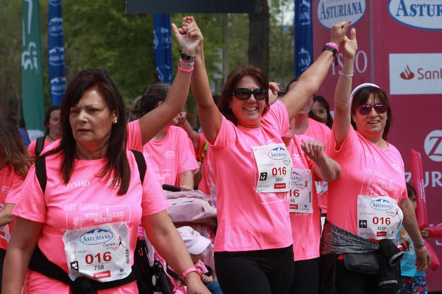6.000 participantes toman parte en la Carrera de la Mujer que en su decimosegunda edición vuelve a concienciar sobre la prevención del cáncer de piel