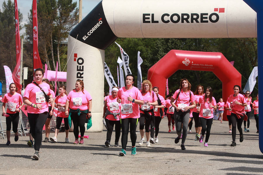 6.000 participantes toman parte en la Carrera de la Mujer que en su decimosegunda edición vuelve a concienciar sobre la prevención del cáncer de piel