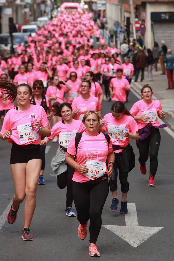 6.000 participantes toman parte en la Carrera de la Mujer que en su decimosegunda edición vuelve a concienciar sobre la prevención del cáncer de piel