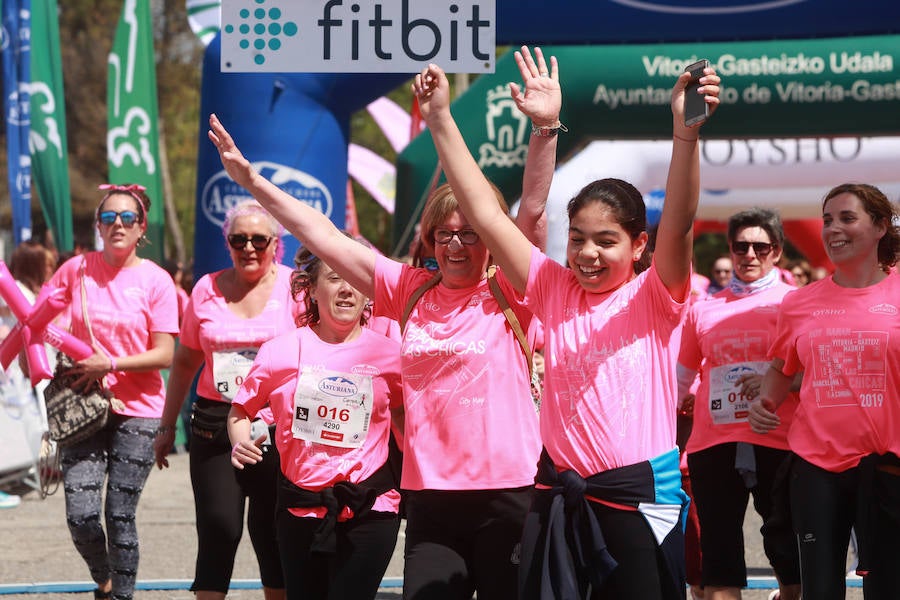 6.000 participantes toman parte en la Carrera de la Mujer que en su decimosegunda edición vuelve a concienciar sobre la prevención del cáncer de piel