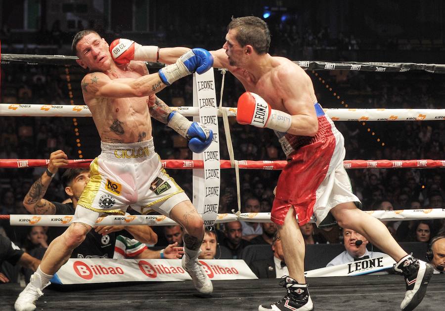 Andoni Gago se proclamó campeón continental del peso pluma y Kerman Lejarraga derrotó por KO en el cuarto asalto al mexicano Luis Solís, proclamándose así nuevo campeón Latino WBC del superwelter