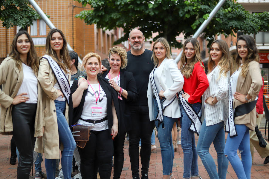 Esta iniciativa de la ONG 'Mechones Solidarios' busca devolver la sonrisa a aquellas personas que han perdido su pelo a causa de los tratamientos contra esta enfermedad
