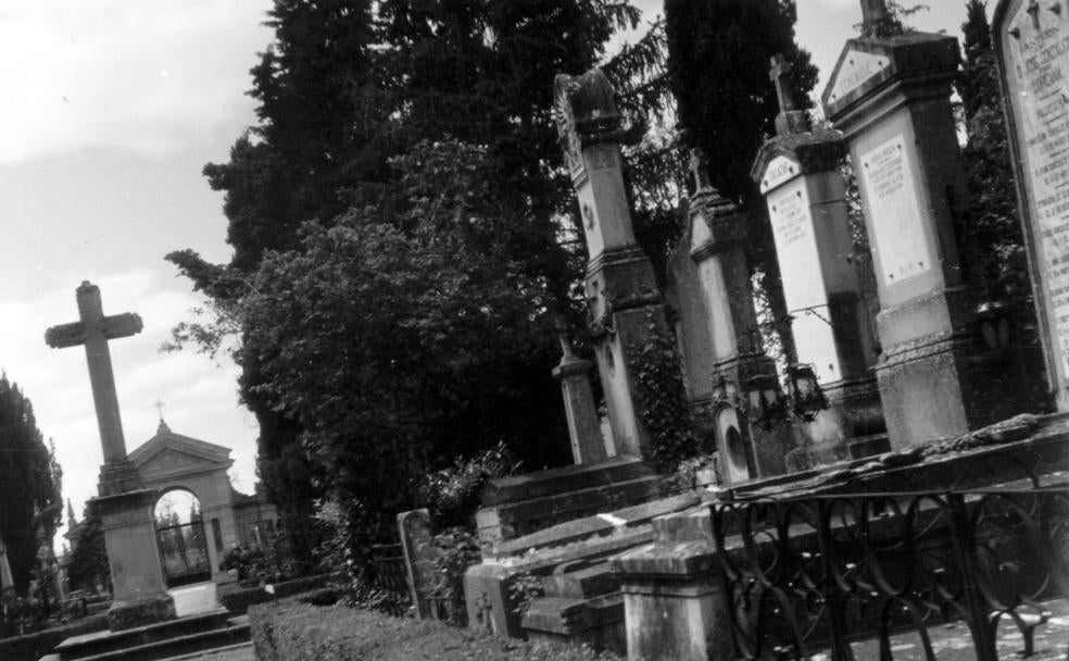 Cementerio de Santa Isabel de Vitoria, entre los años 1940 y 1960