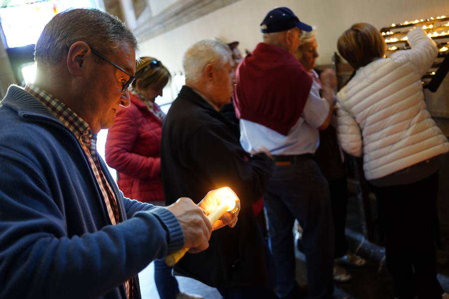 Más de un centenar de cabezas y 26 puestos agrícolas participan en el tradicional mercado