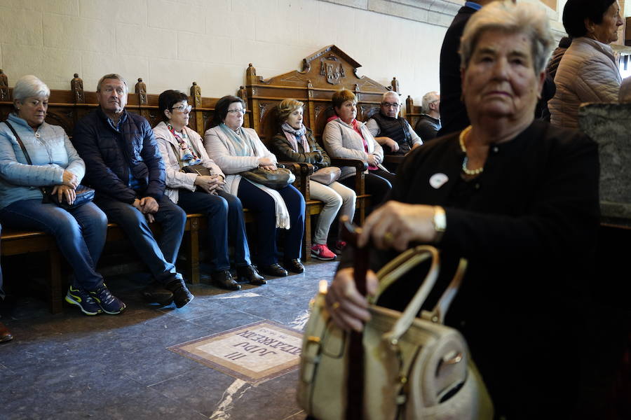 Más de un centenar de cabezas y 26 puestos agrícolas participan en el tradicional mercado