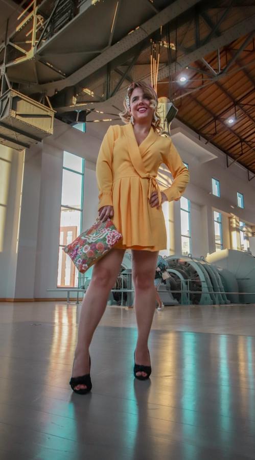 La 'instagramer' Vanessa Mulas nos muestra diferentes opciones para introducir un toque 'retro' a tu look