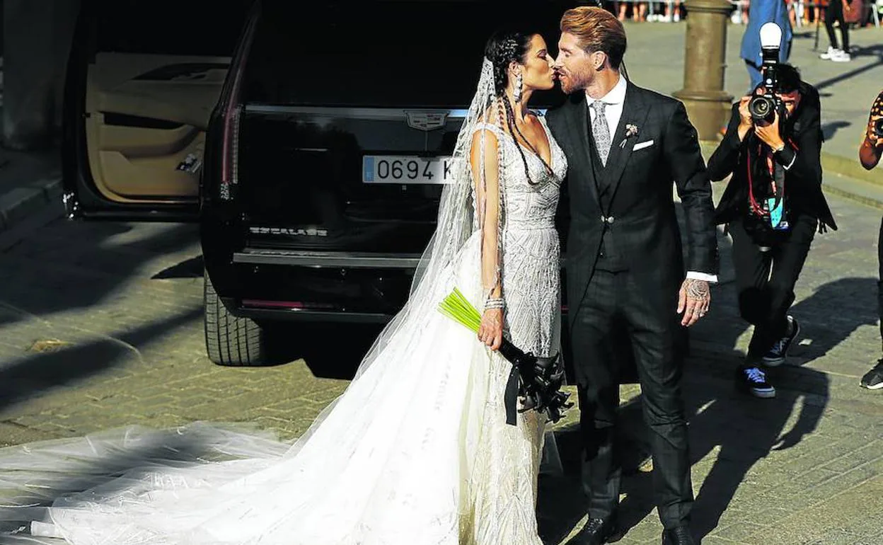 La boda 'heavy' de Sergio Ramos y Pilar Rubio: Europe, un parque de  atracciones, calas negras... | El Correo