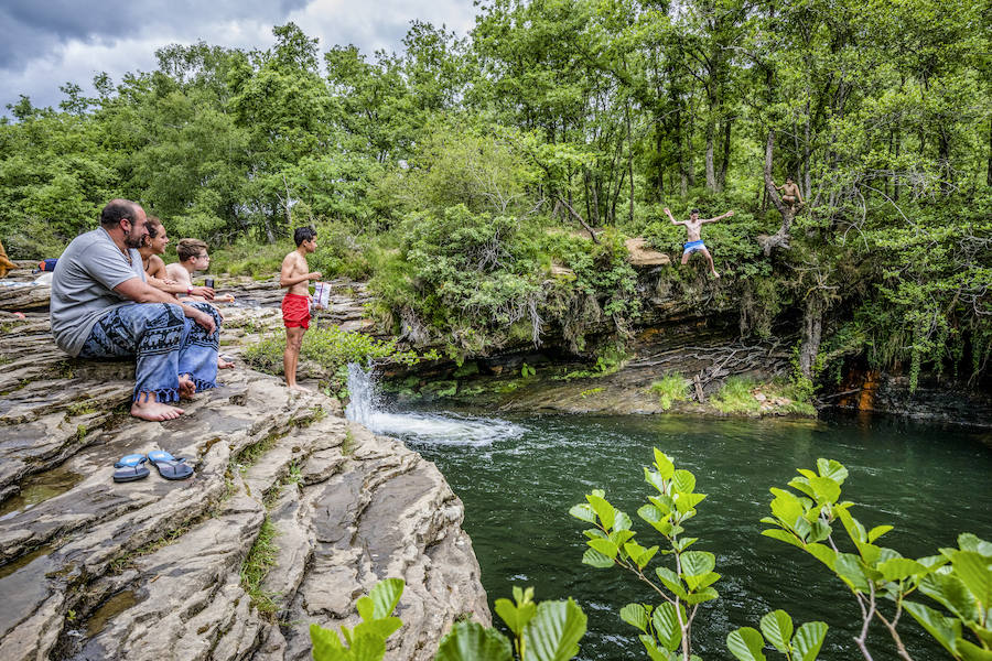 Pozas de Zaldibartxo, en el río Bayas.