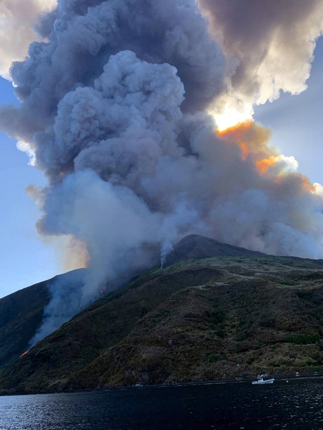 Fotos: El volcán Stromboli entra en erupción