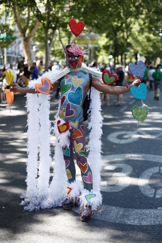 Fotos: Celebración superlativa y multicolor del Orgullo LGTBI en Madrid