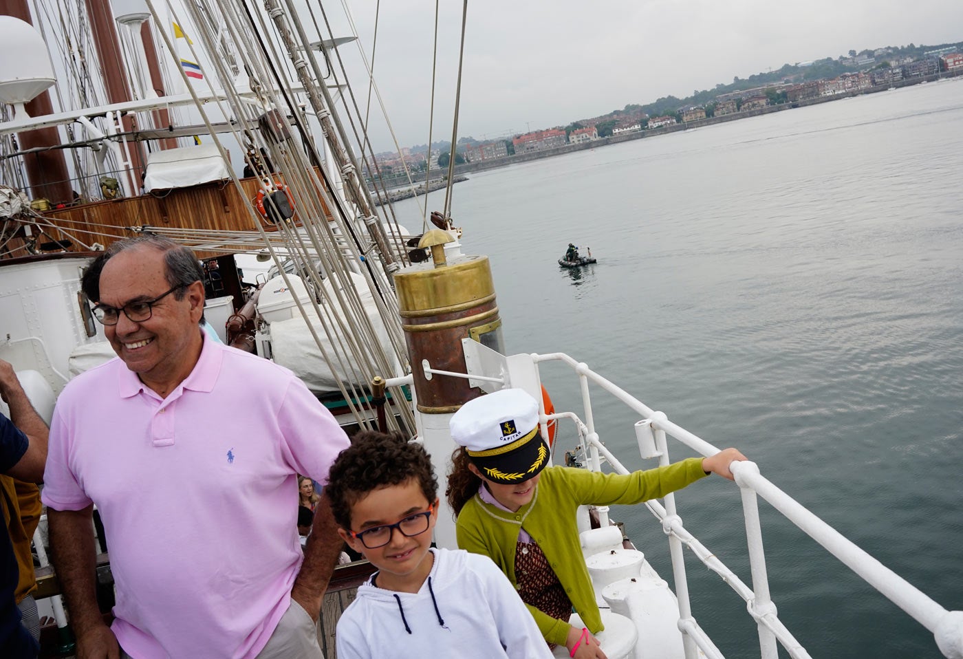 Fotos: El &#039;Juan Sebastián Elcano&#039; desafía a la tempestad en Getxo