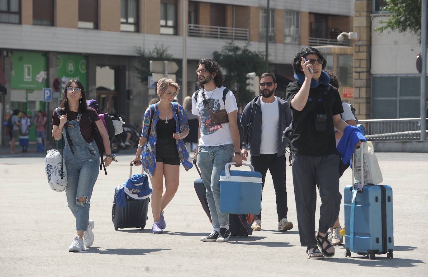 Fotos: Llegan a Bilbao los primeros festivaleros del BBK Live 2019