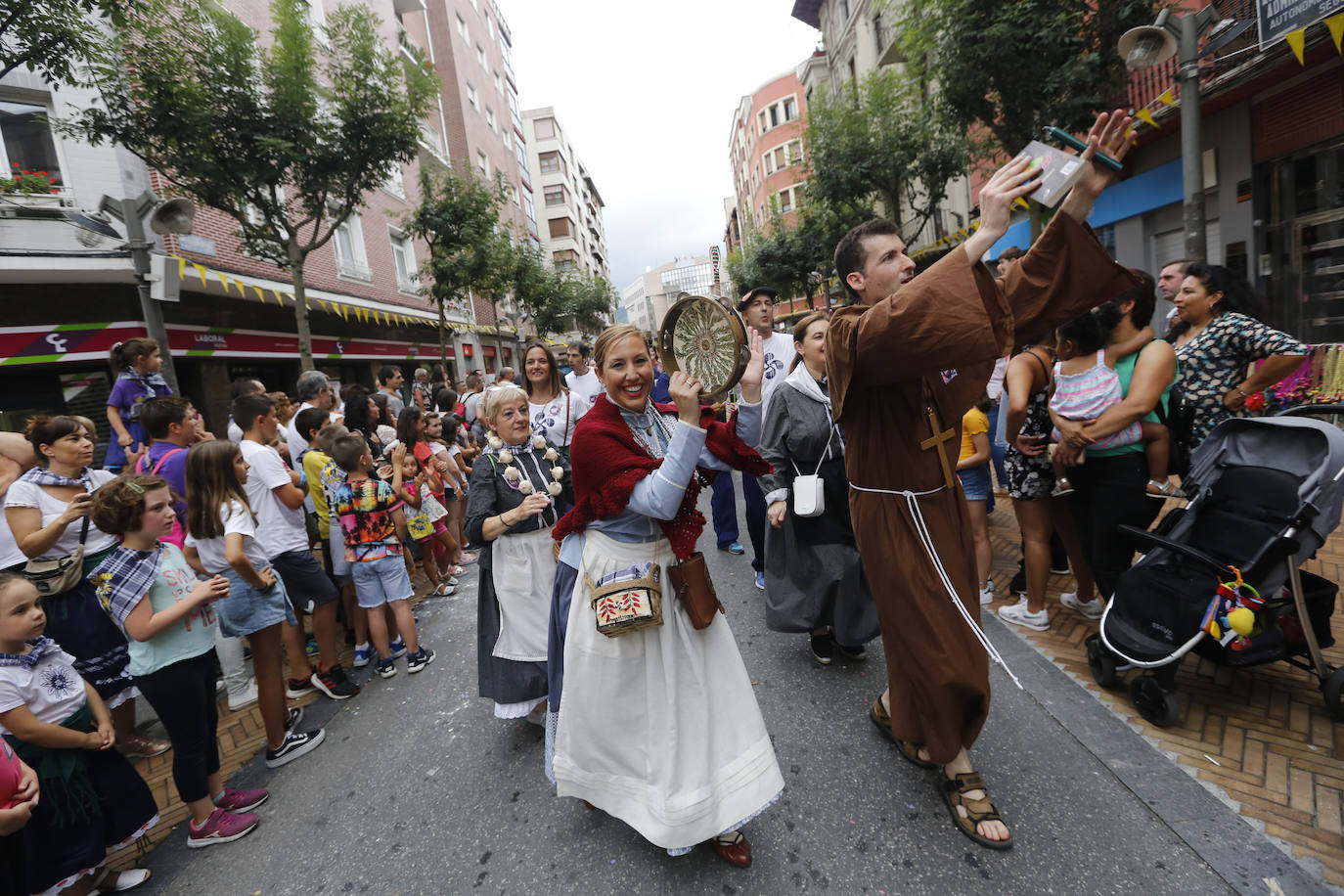 La localidad fabril, inmersa en los 'cármenes'