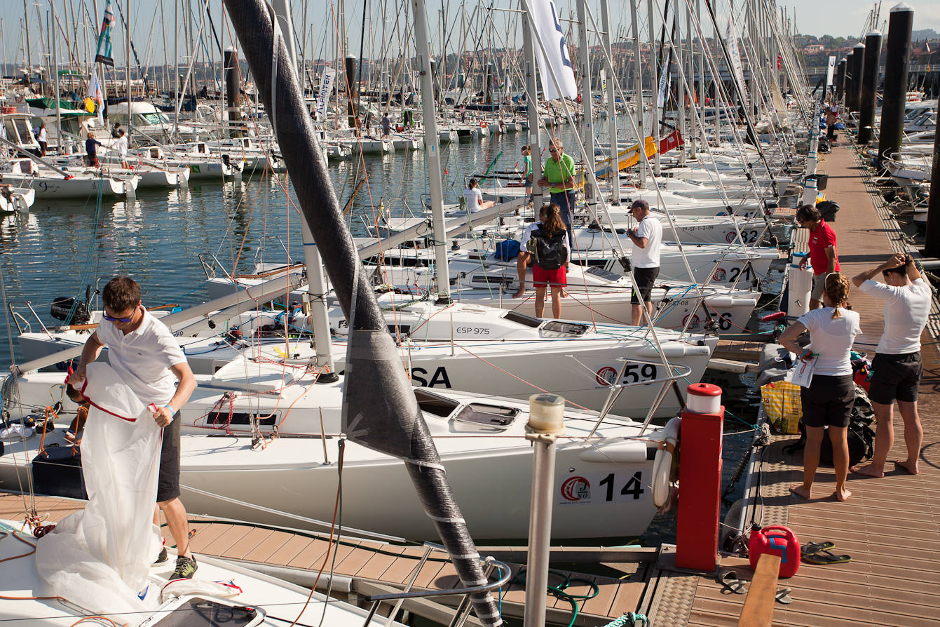 Fotos: El Mundial de la clase J80 de Getxo atraviesa su ecuador