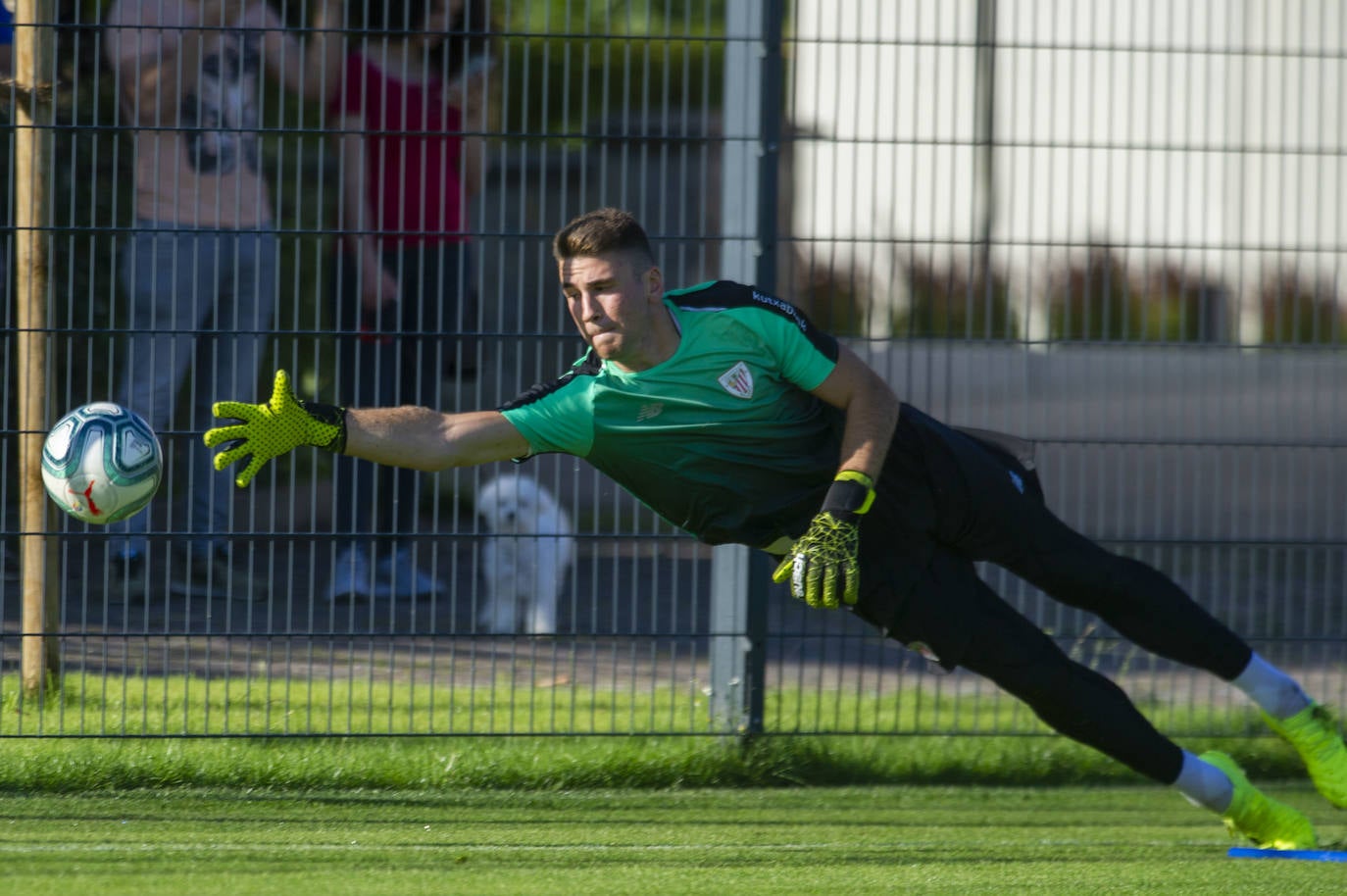 El Athletic entrena en Marienfeld.