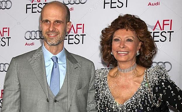 Sohia Loren junto a su hijo, el director Edoardo Ponti.