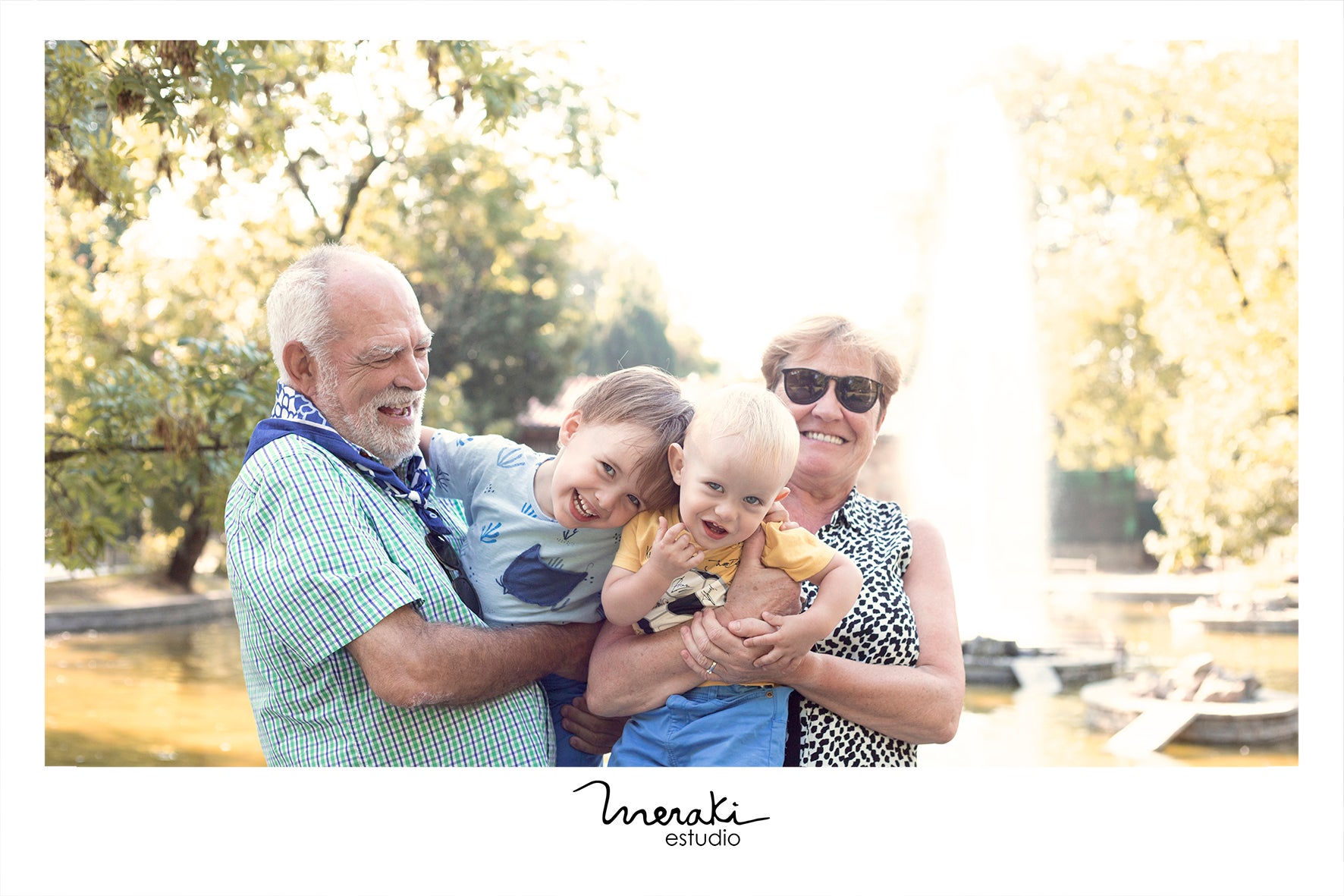 El estudio de fotografía Meraki Estudio ha organizado una quedada este viernes en Bilbao para todos aquellos aitites que quieran inmortalizan un bonito recuerdo con sus nietos