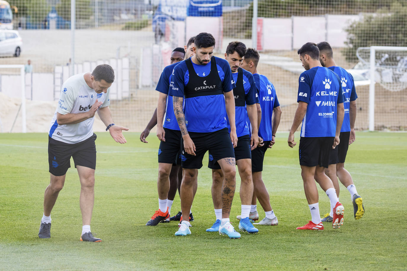 Fotos: El Alavés trabaja en Los Ángeles de San Rafael