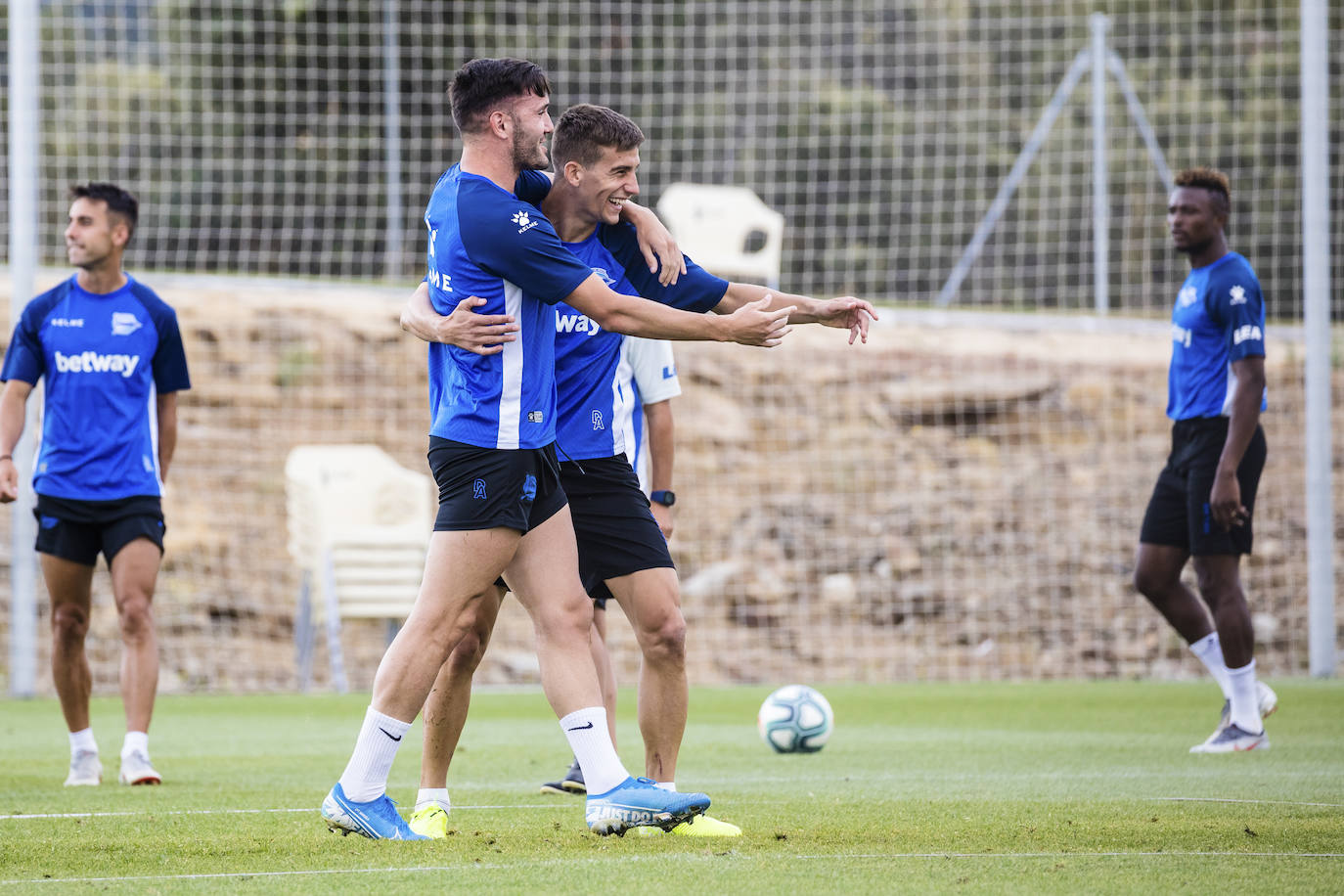 Fotos: El Alavés trabaja en Los Ángeles de San Rafael