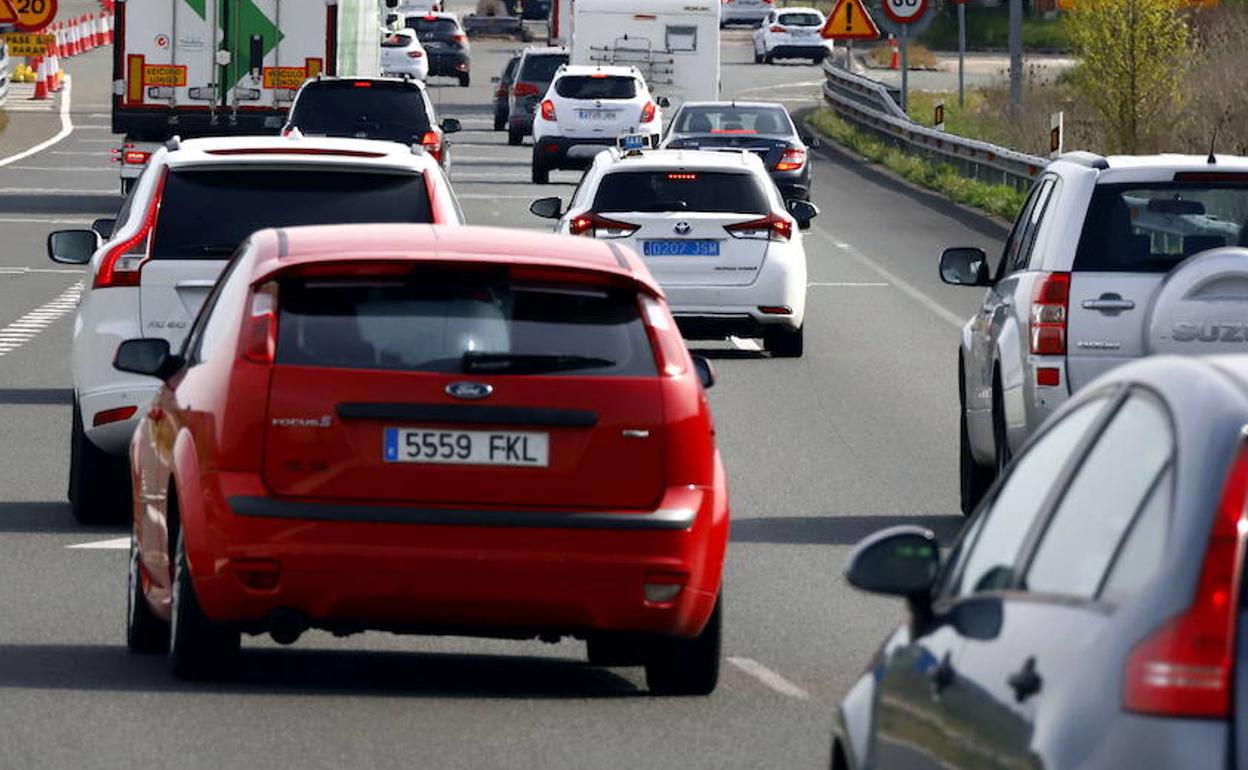 Imagen de archivo de atascos en la N1, en Armiñón.