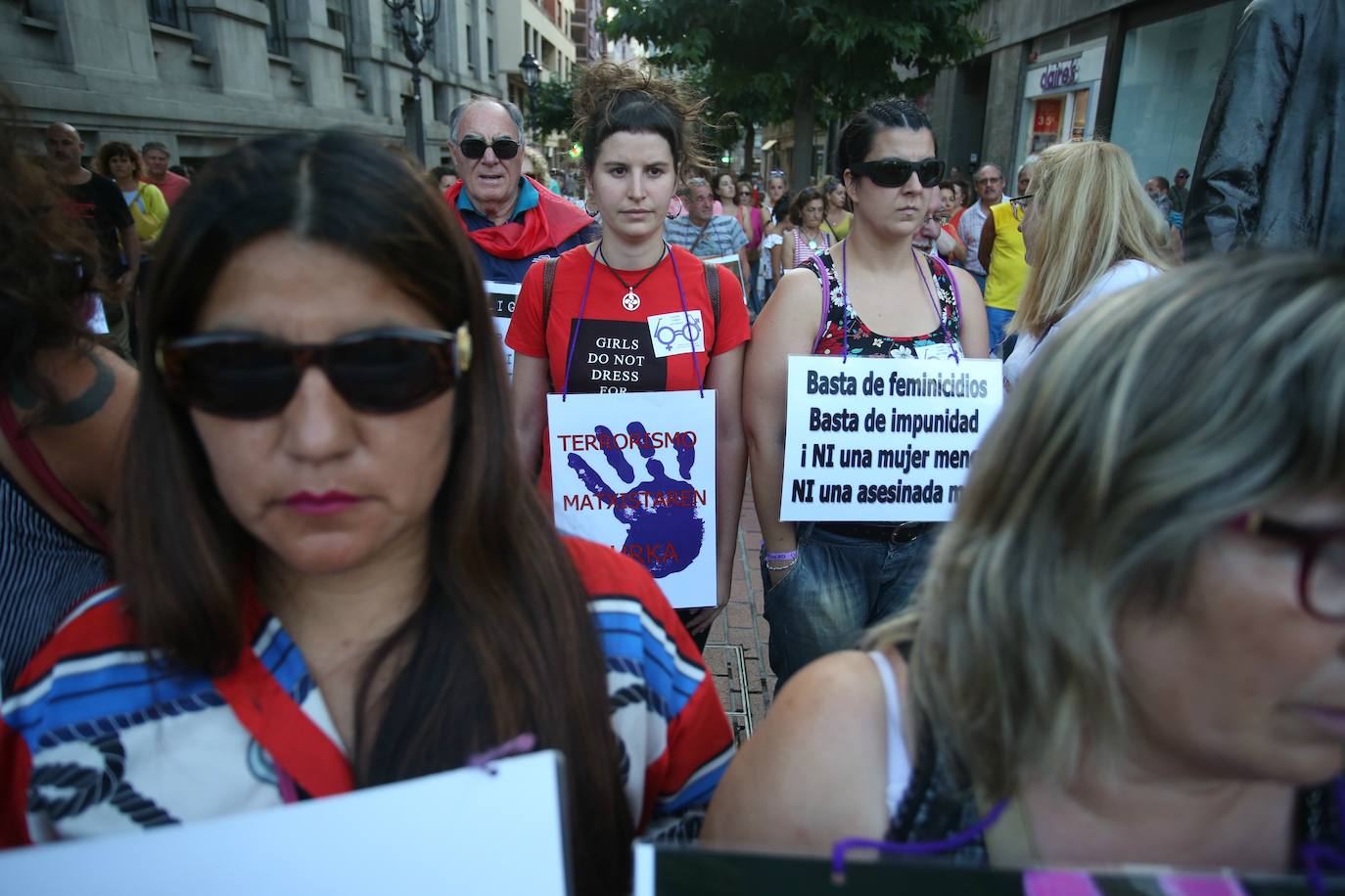 Fotos: Cientos de personas se movilizan en Bilbao contra las agresiones sexistas