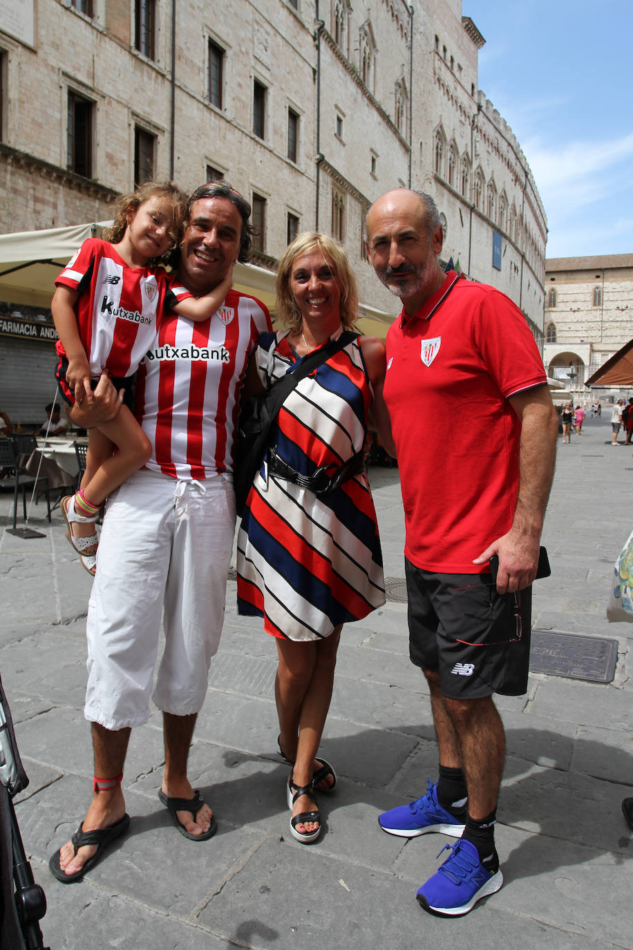 Fotos: Simpatizantes del Athletic en Perugia