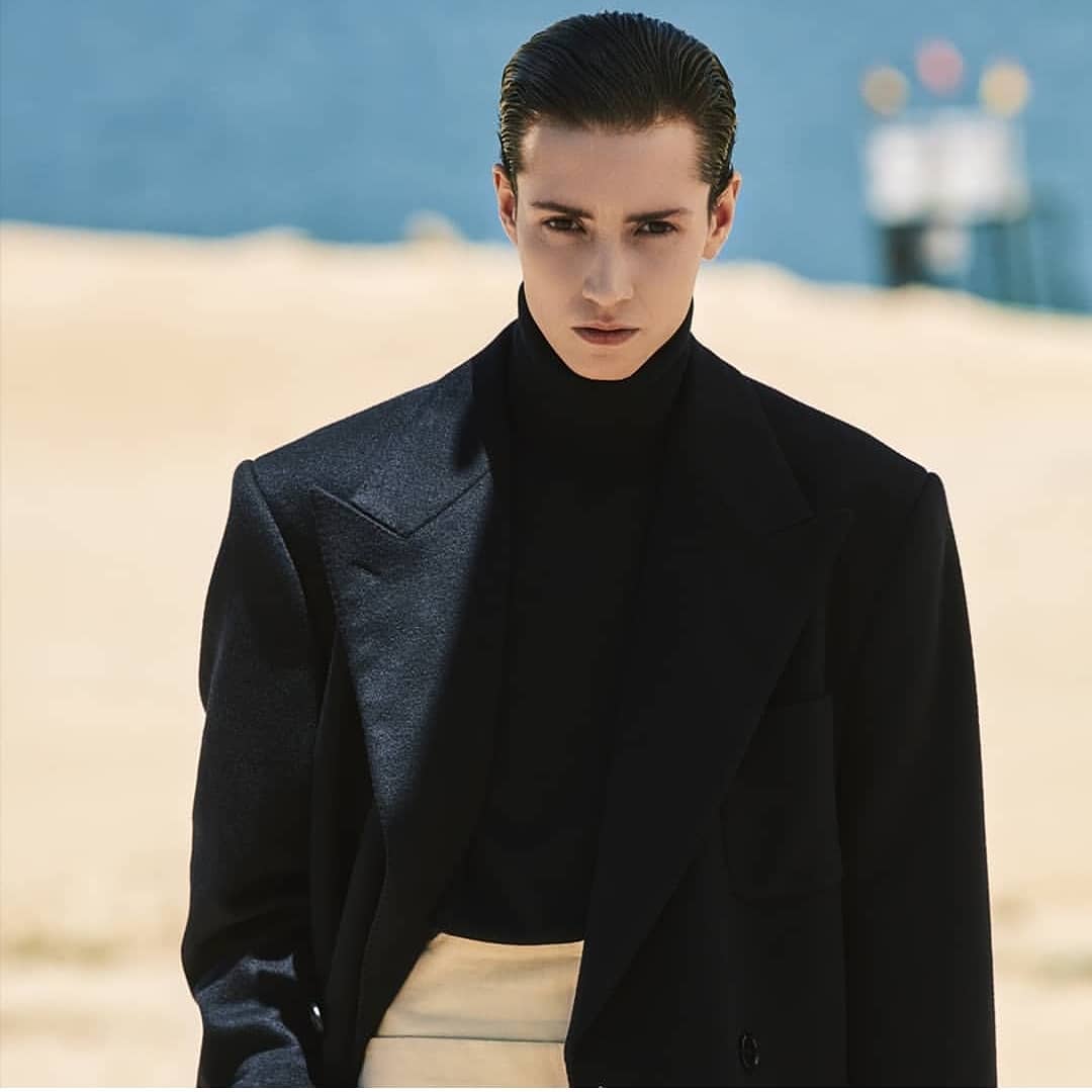 Krow Kian nació chica y quiere ayudar a gente que no encaja en sus cuerpos