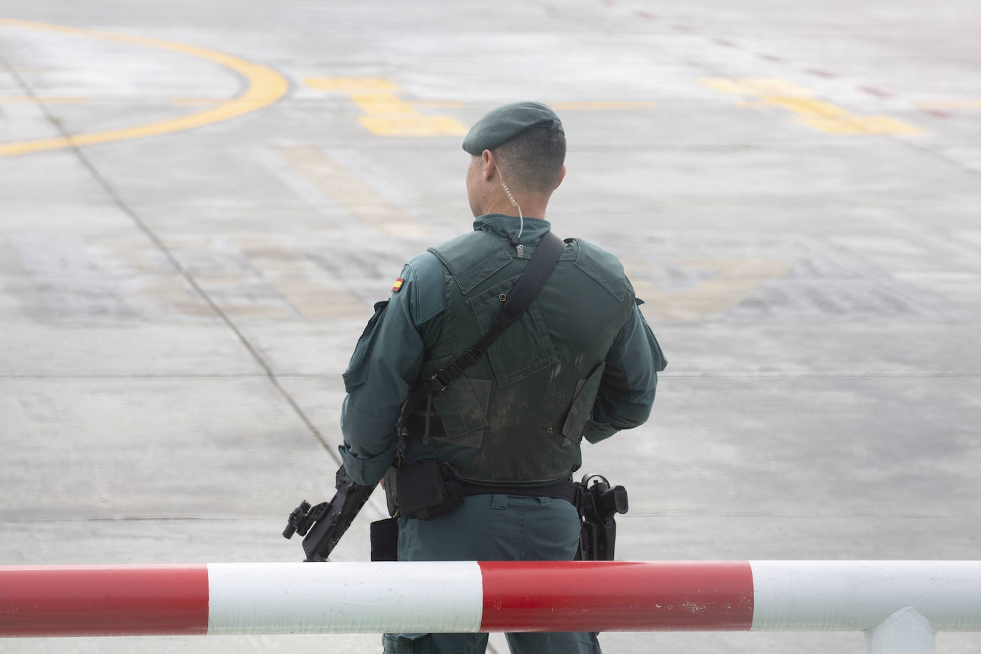 Fotos: Un avión del Ejército de Estados Unidos en Hondarribia