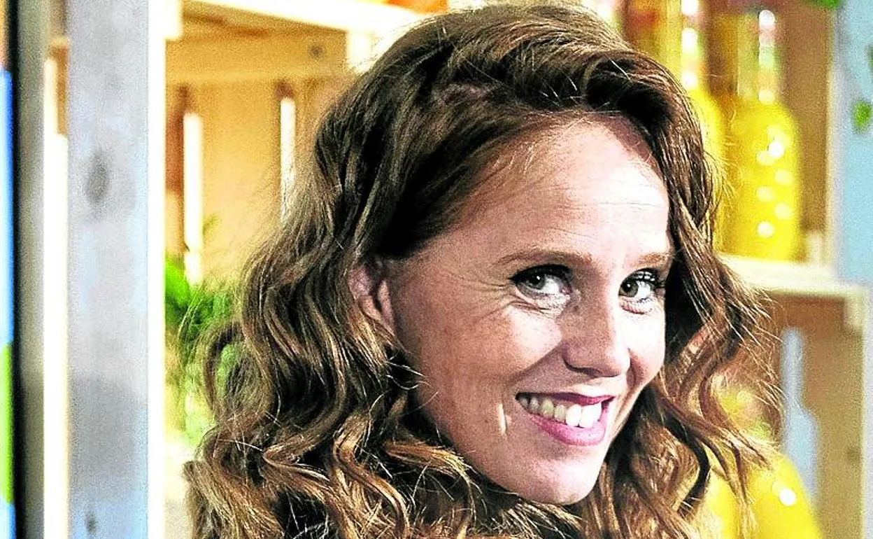 María Castro triunfa en el Campos Elíseos con 'Juntos'.