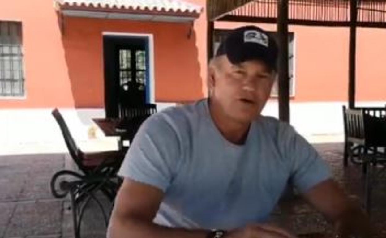 Bertín Osbone, en una imagen del vídeo.