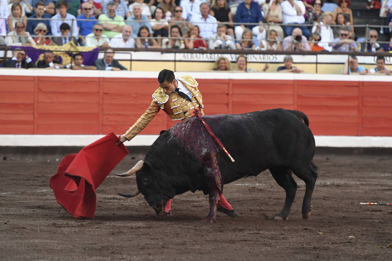 Fotos: Puerta grande de Paco Ureña en Vista Alegre tras cortar cuatro orejas