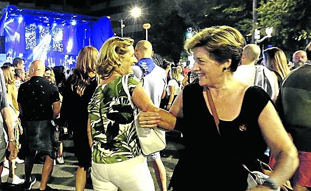 La verbena es un plan perfecto antes de ir a los fuegos. 