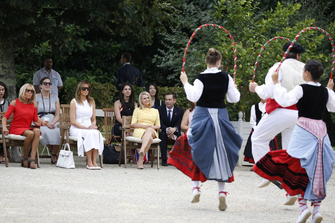 Fotos: Las primeras damas, a ritmo de aurresku y pelota en Biarritz