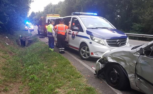 Los servicios de emergenia, en el lugar del accidente.