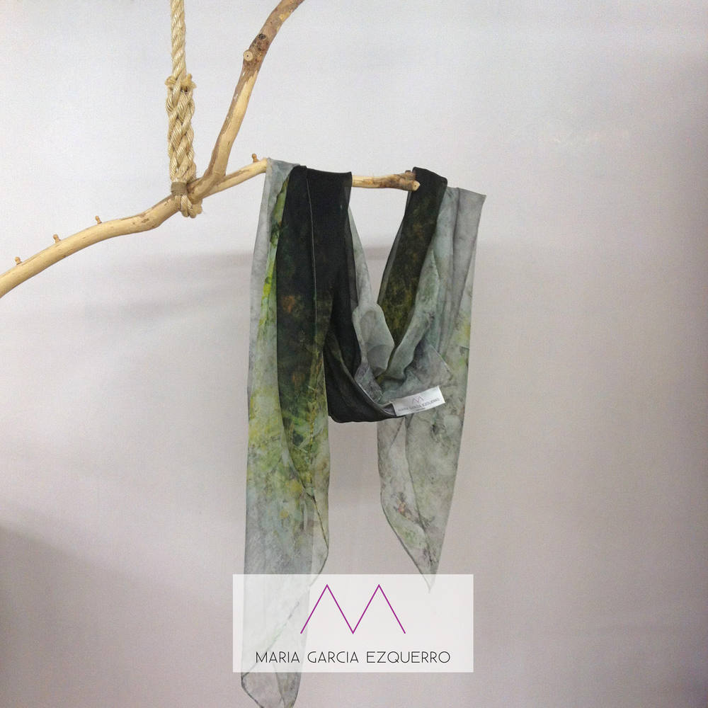 Una selección de las prendas y complementos confeccionados por la diseñadora y modista alavesa María García Ezquerro.