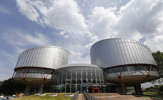 Vistas exteriores de la sede del Tribunal Europeo de Derechos Humanos, en Estrasburgo.