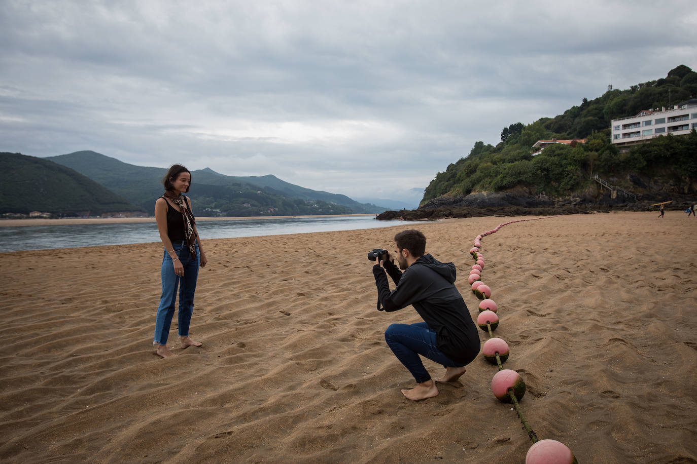 Fotos: Las mareas vivas dejan al desnudo las playas de Bizkaia
