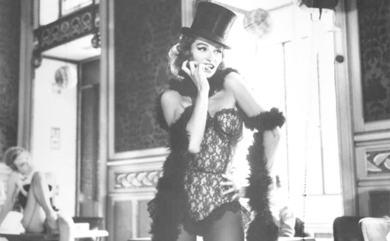 Anouk Aimée en 'Lola', la ópera prima de Jacques Demy.