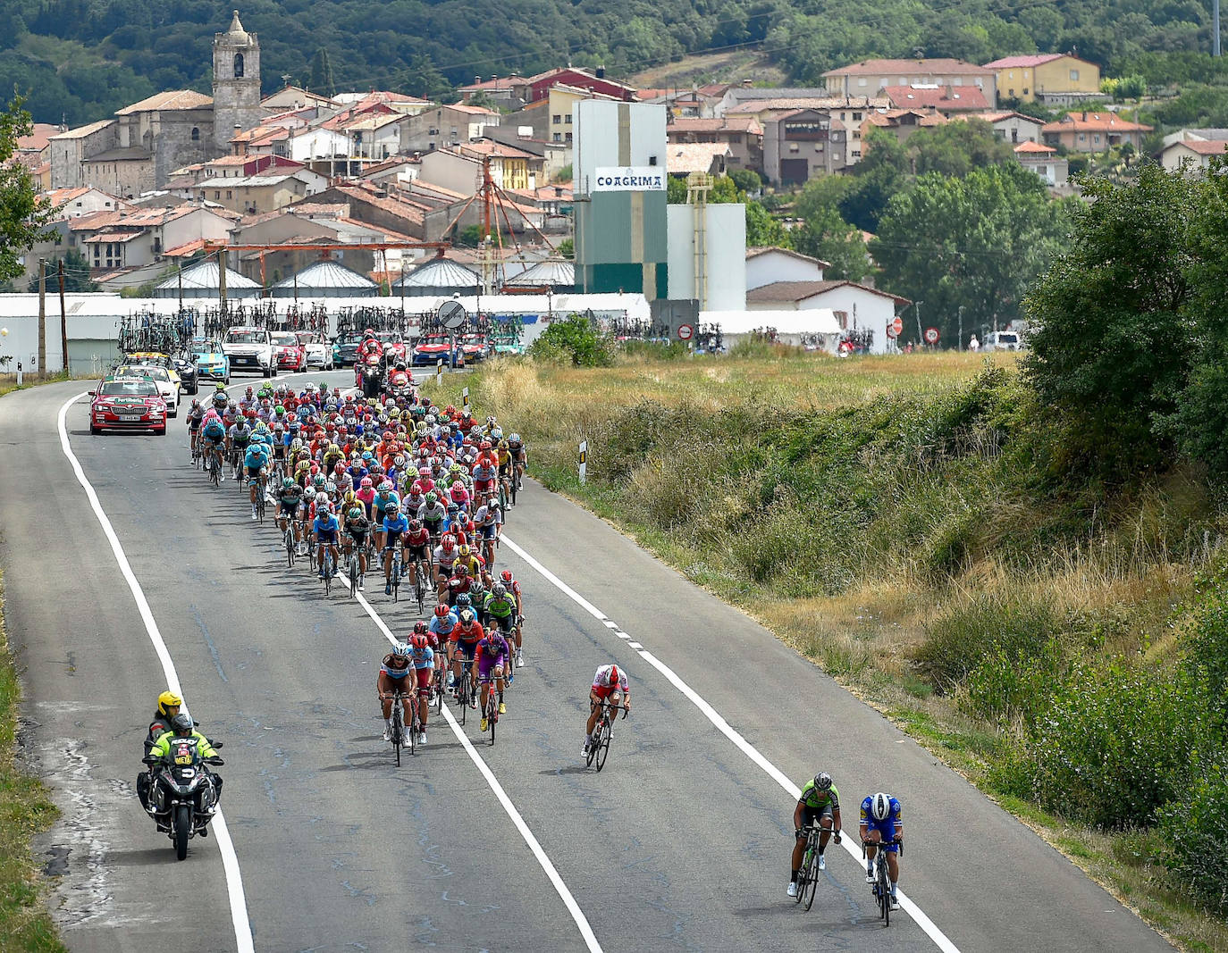 Fotos: La Vuelta hace disfrutar a los aficionados a su paso por Álava