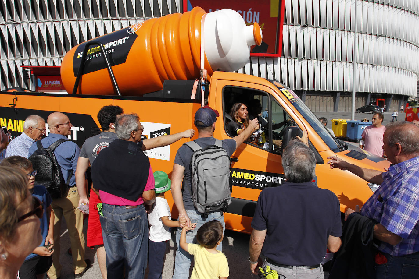 Fotos: La Vuelta sale de San Mamés