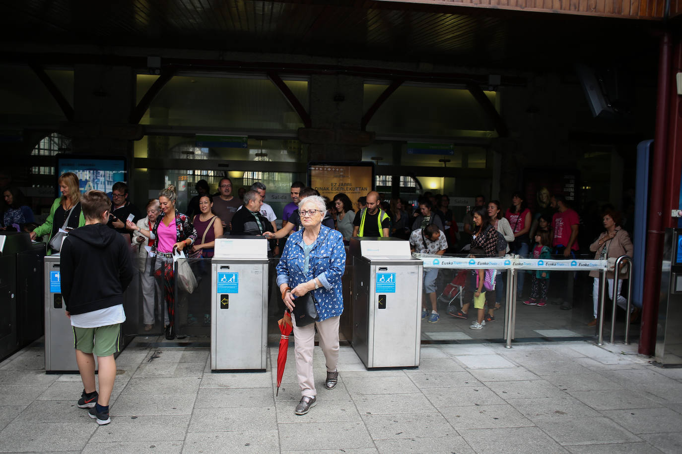 Fotos: La protesta de los vecinos en Atxuri