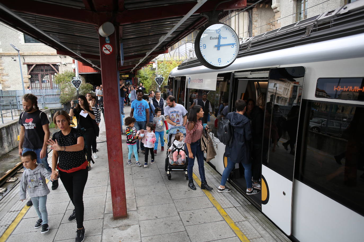 Fotos: La protesta de los vecinos en Atxuri