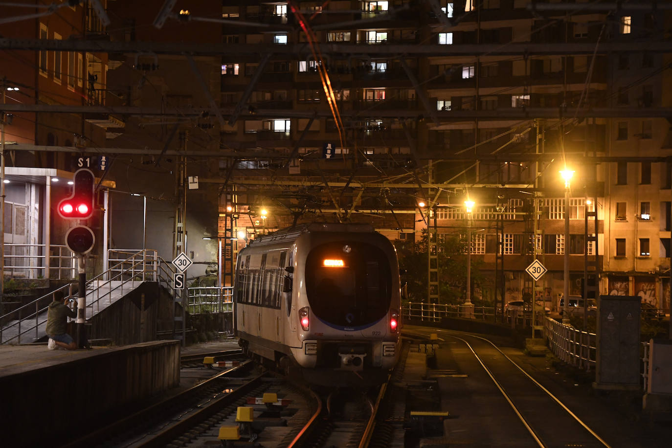 Fotos: El último tren en la estación de Atxuri