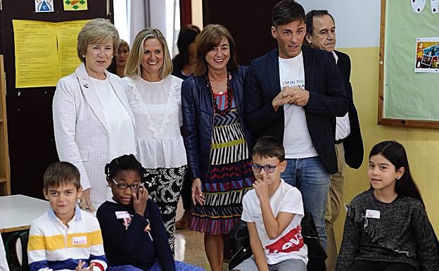 Las autoridades abren el curso escolar. 