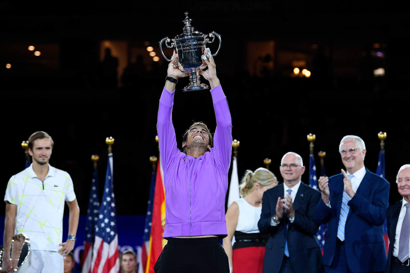 Rafa Nadal celebra su cuarto título del Abierto de Estdos Unidos, que supone su 19ª Grand Slam.